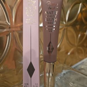 Charlotte Tilbury Matte Beauty Blush Wand - Soft Pink